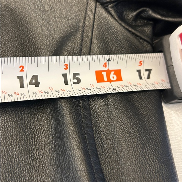 Croft & Barrow Black Leather Trench Coat
Size S - Picture 6 of 10